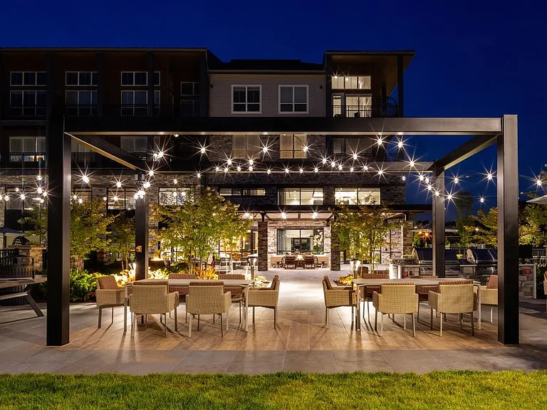 Pool courtyard with picnic areas