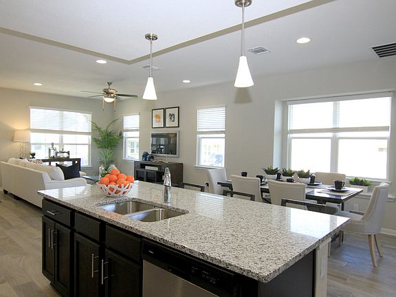 4th image of 735 Coconut Grove St #7