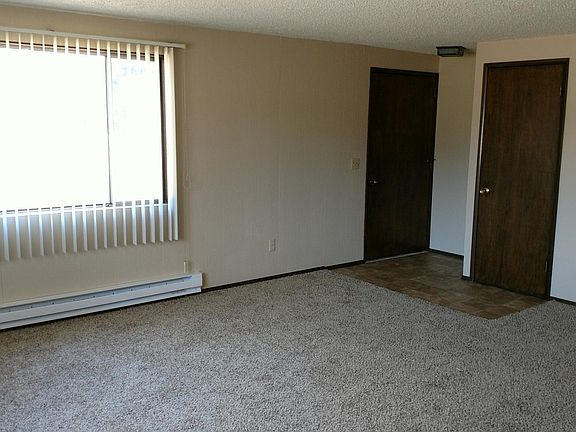4th image of 21516 Mountain Hwy E #B