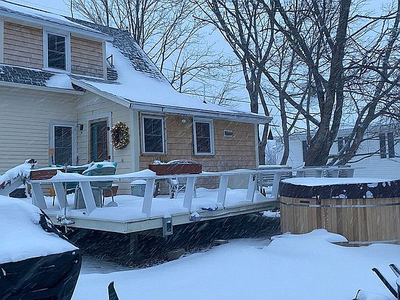 5th image of 180 Harbor Dr