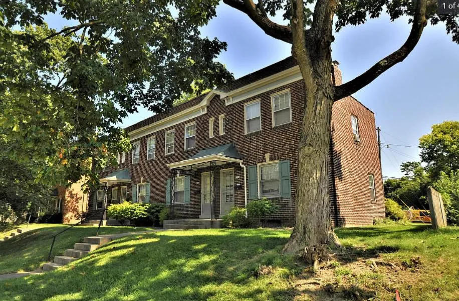 2 bed, 1018 sqft, $1,950 — Photo 1