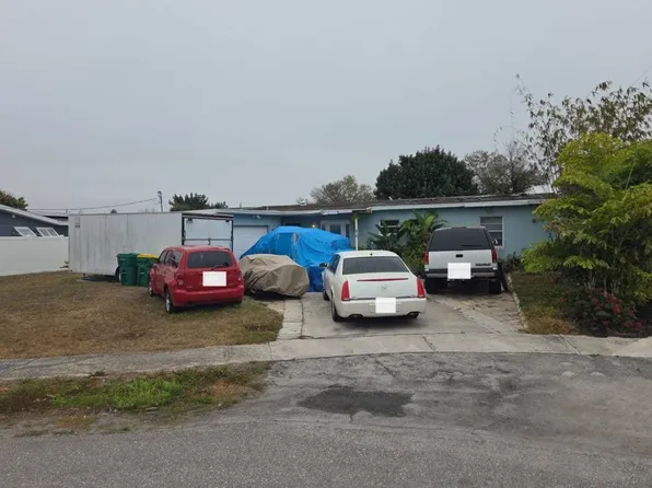 111 Rodgers Ave NE, Pt Charlotte, FL 33952