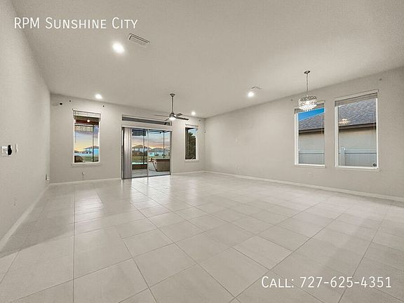 2nd image of 13413 Palmera Vista Dr