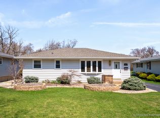 605 E Elm St, Wheaton, IL