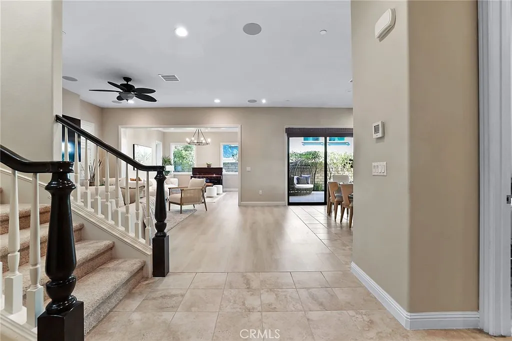 5 bed, 4.5 bath, 3091 sqft, $7,500 — Photo 4