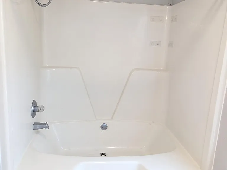 1020 Freeport Ct — Photo 11
