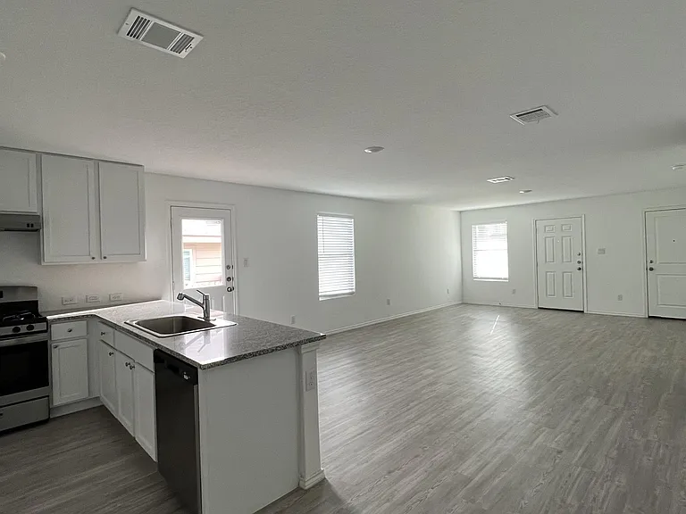5307 Devils Rdg — Photo 35