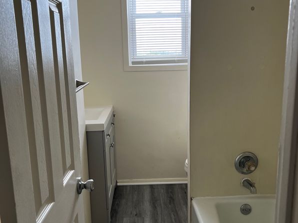 61 Mount Vernon St APT 3W