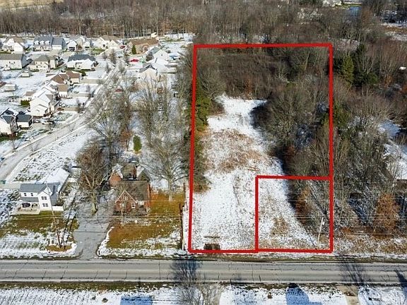 2nd image of 1594 W Western Reserve Rd