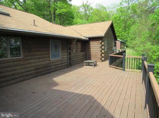 120 Wildflower Dr, Carlisle, PA 17015