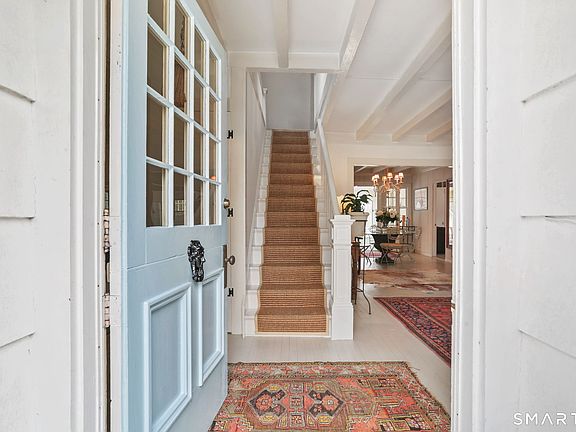 3rd image of 5 South Lane