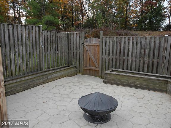 3rd image of 8036 Hilliard Dr