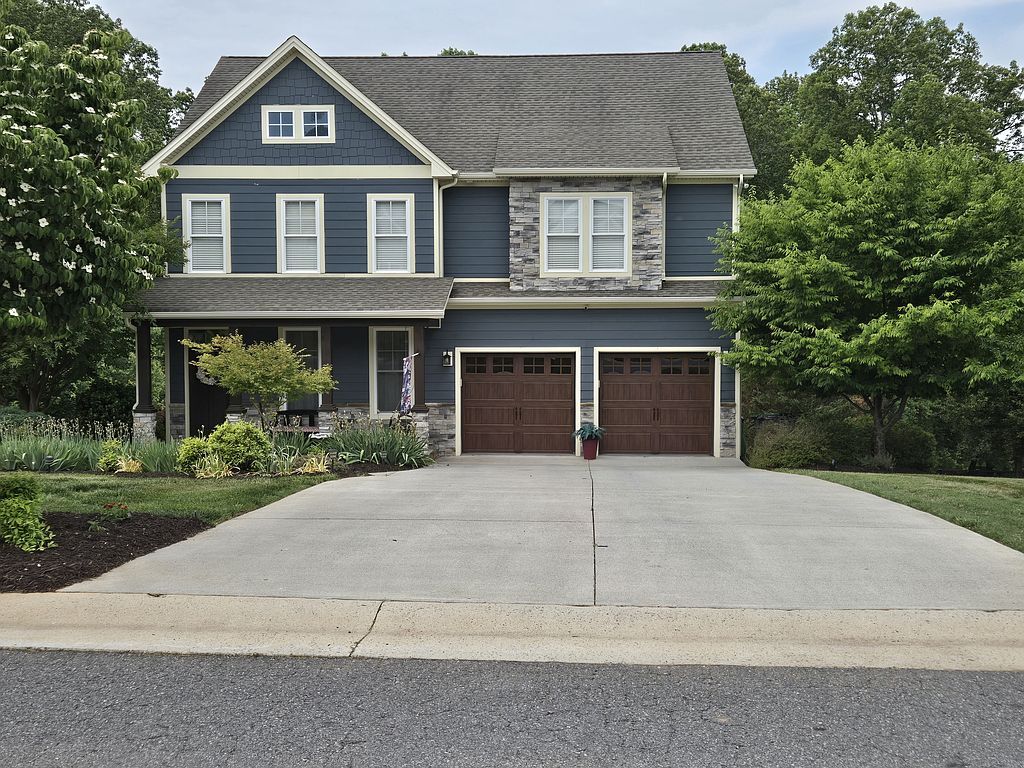 1142 Lejack Cir - Property Image