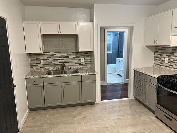 3rd image of 808 Garden St Floor 2