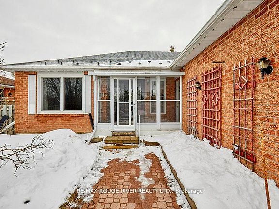 3rd image of 34 Cedar Ct