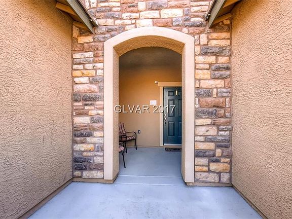 4th image of 10507 Oak Terrace Ave