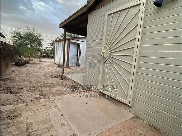 314 W Phoenix Ave — Photo 3