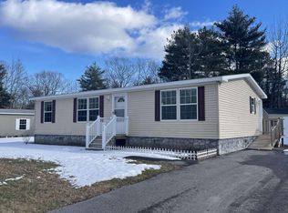 22 Commodore Dr, Biddeford, ME 04005