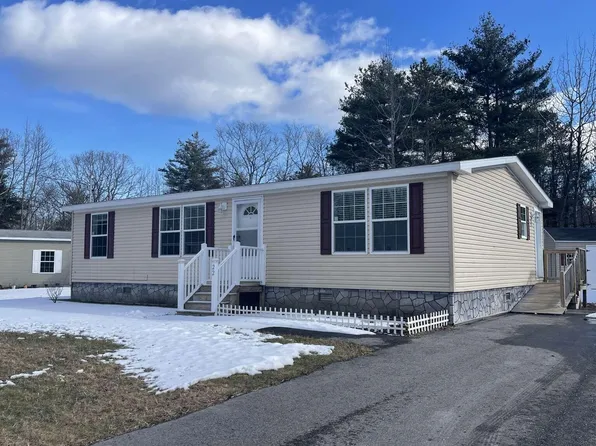 22 Commodore Drive, Biddeford, ME 04005