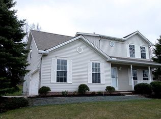 9194 Sugarbush Dr, Mentor, OH