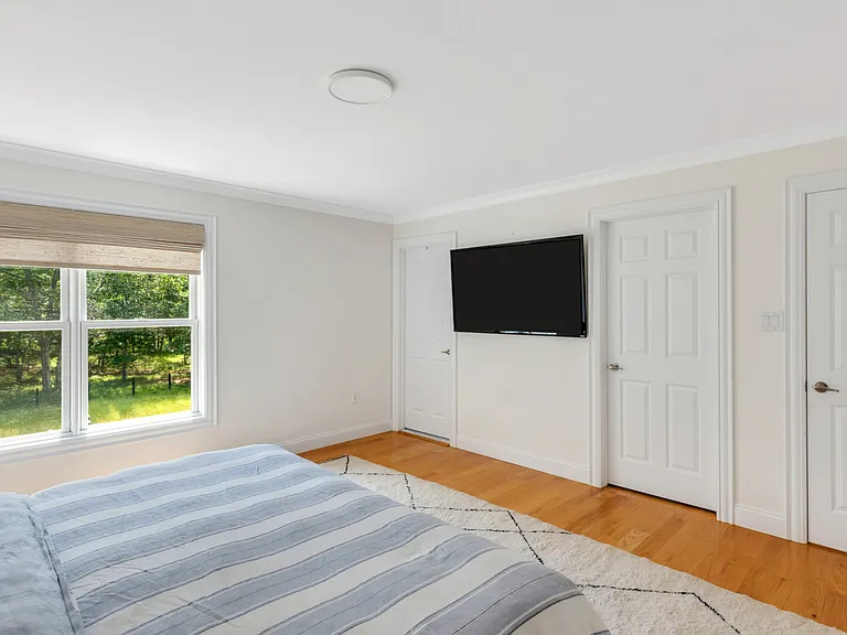 8 Wildflower Ln — Photo 37
