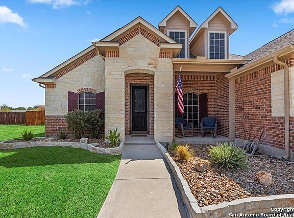 4th image of 7031 Hallie Heights