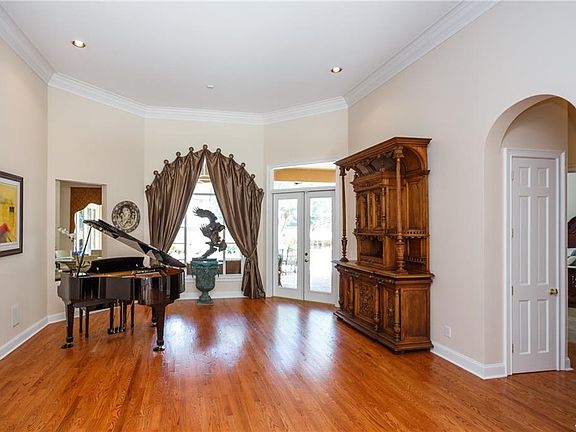 4th image of 9102 Great Heron Cir