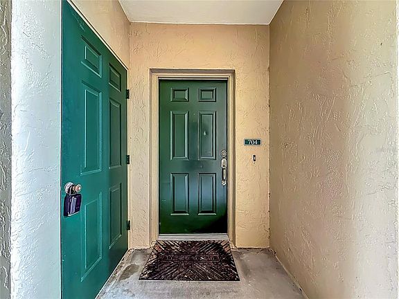 5th image of 704 EAGLE POND DRIVE #704