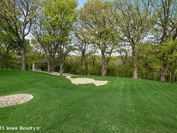 3rd image of 14105 Beechwood Dr