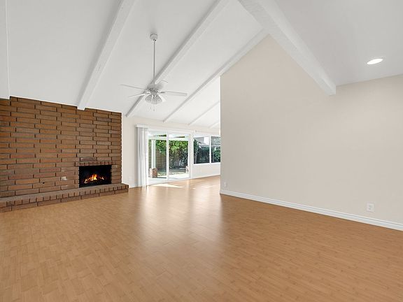4th image of 115 N Avenida Cordoba
