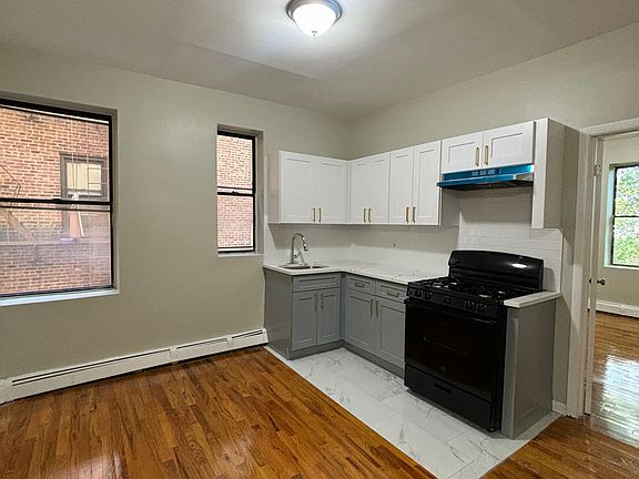 4th image of 246 Roseville Ave #2D