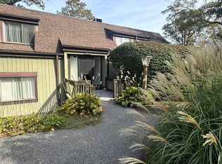 86 Heritage Village #D, Southbury, CT