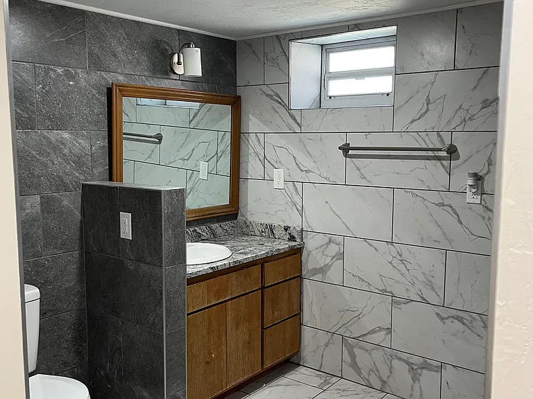 1564 E Laird Ave — Photo 13