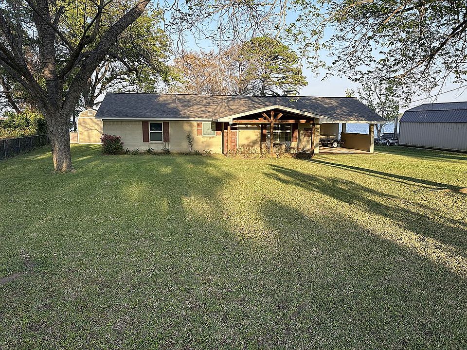 1st image of 21413 Waterfront Dr