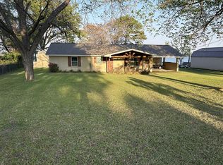 21413 Waterfront Dr, Chandler, TX 75758