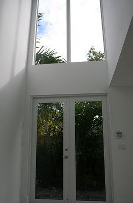 3rd image of 733 SE 13th St
