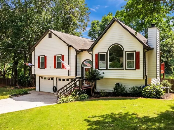 90 John Wesley Dr, Dallas, GA 30132