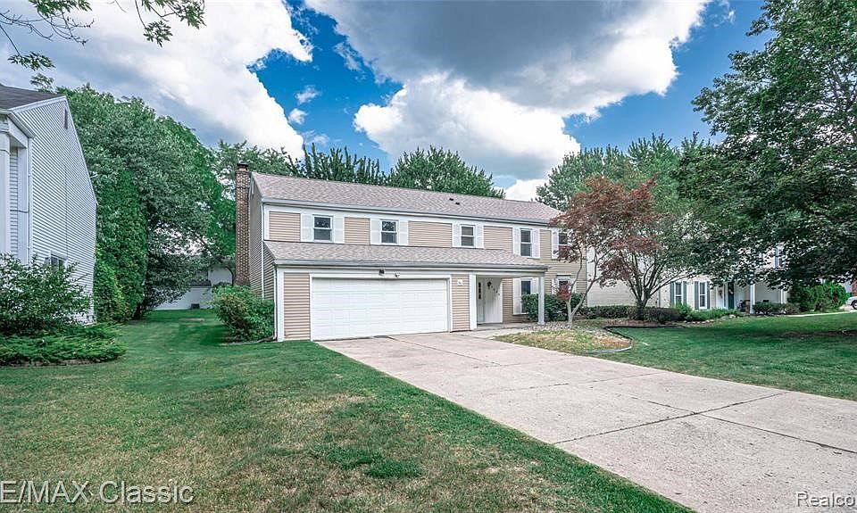1st image of 5548 Piccadilly Cir S