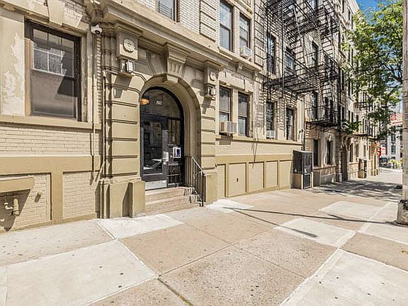 3rd image of 29 Convent Ave APT 21