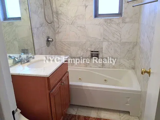 Rented by NYC Empire Realty Inc | media 57