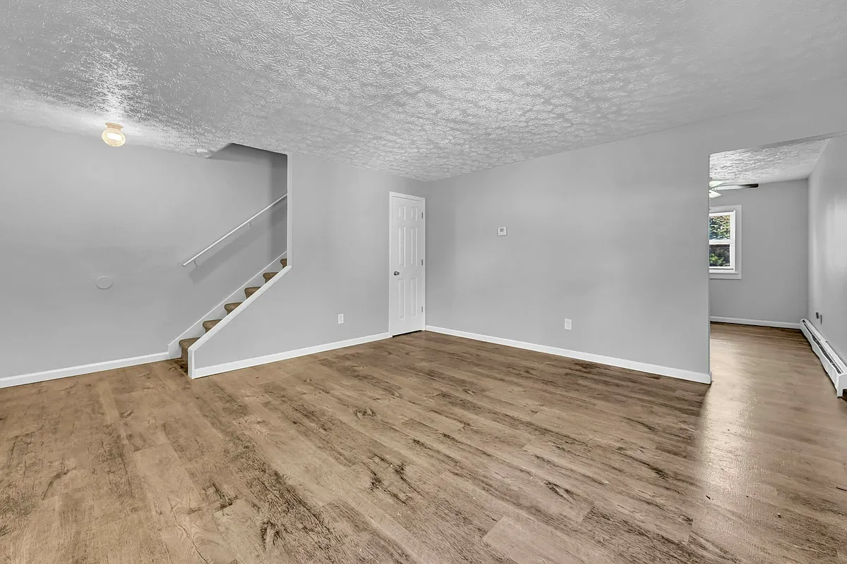 Building Photo - 1724 Lexington Ave