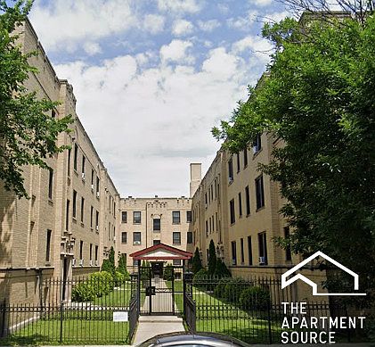 3rd image of 1950 W Wilson Ave #2y
