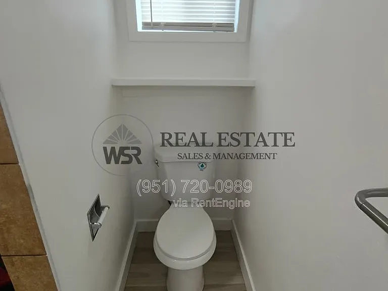 201 W Dale St #B — Photo 16