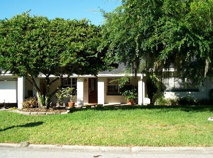 1st image of 2142 Lake Dr