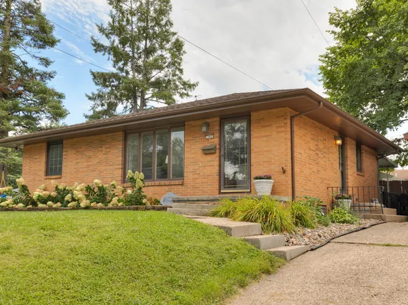 702 Maish Ave, Des Moines, IA 50315