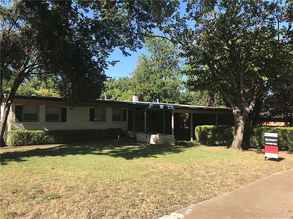 1st image of 3363 Cromart St