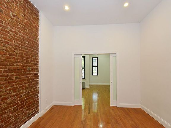4th image of 313 E 78th St #3CC
