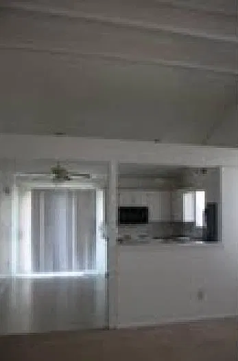 2 bed, 1.5 bath, 1200 sqft, $1,295 — Photo 3