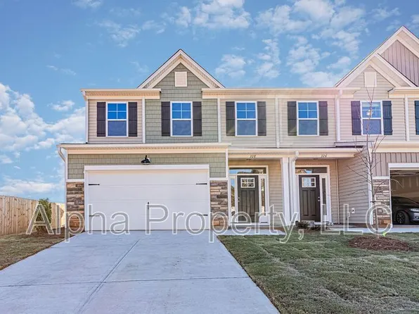 328 Trail Branch Ct, Greer, SC