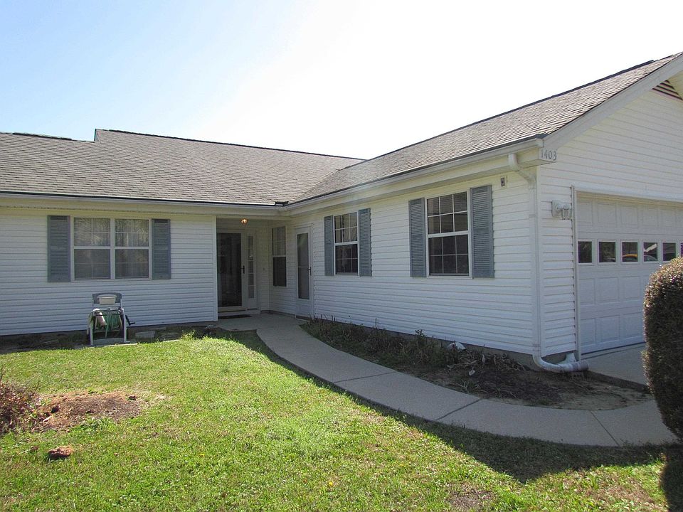 1st image of 1403 Sunningdale Ln. #Island Green South
